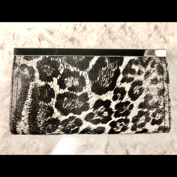 New York & Company Large Wallet/Clutch - Picture 2 of 5
